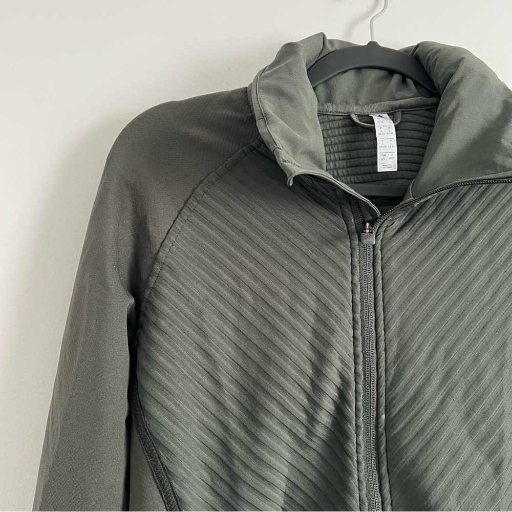 Adidas Gray Ribbed Jacket - Picture 10 of 14